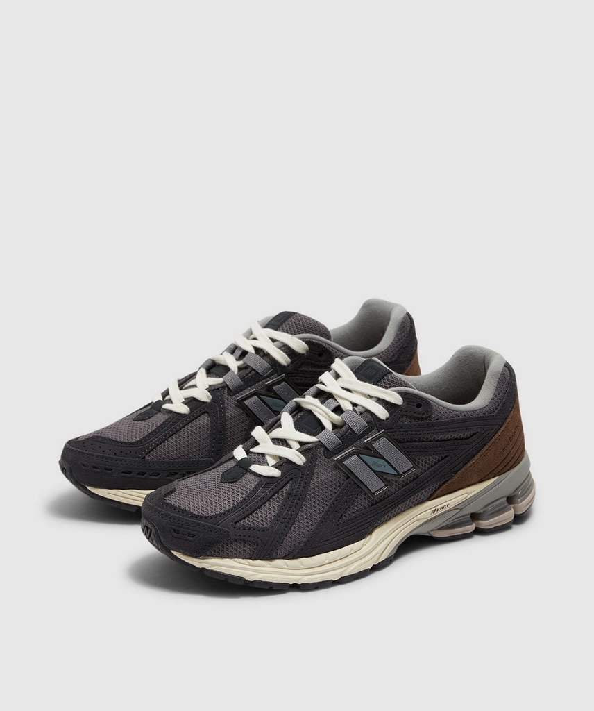 New Balance 1906 sneaker